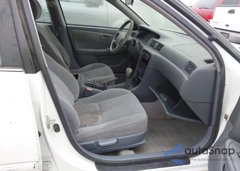 2001 Toyota Camry Le из США, поврежденный, VIN 4T1BG22K61U818921